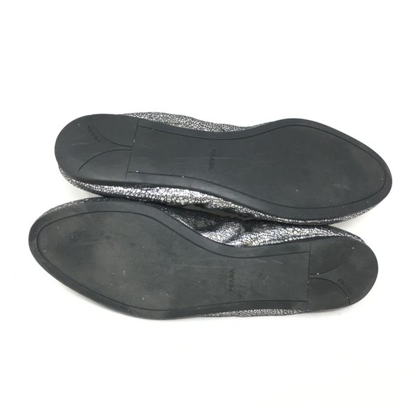 Women's Prada Slip On Loafers Flats Shoe Size 40 EU/10 US Silver Crackle Leather - Picture 8 of 10